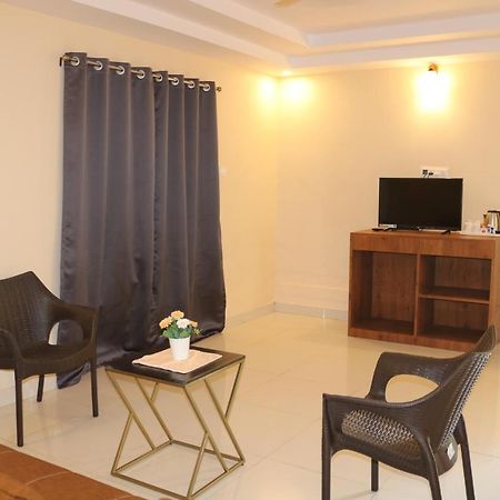 Hotel Centro Calangute Esterno foto