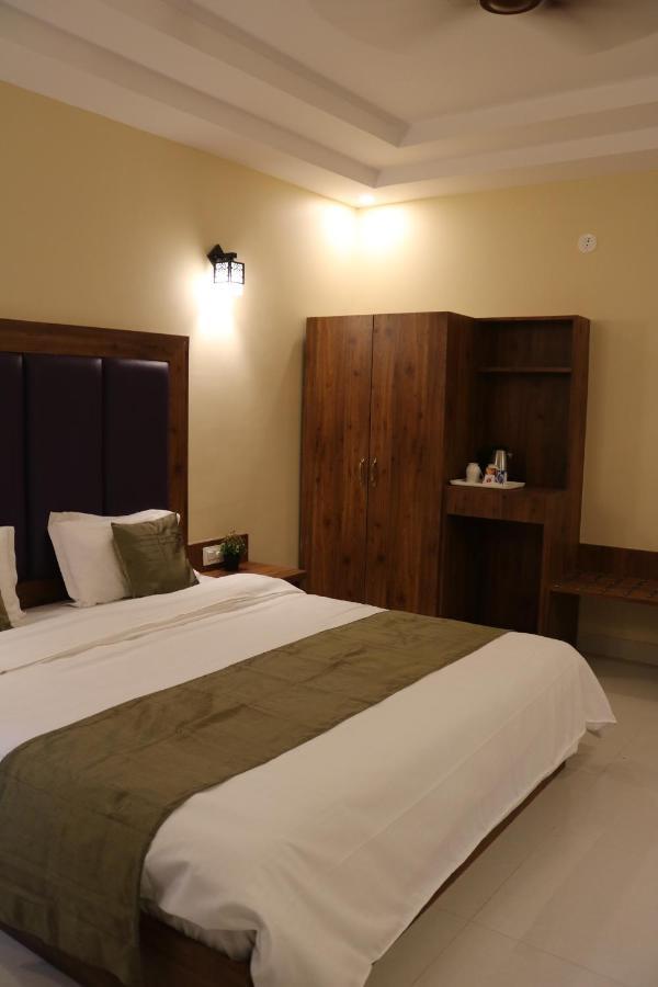 Hotel Centro Calangute Esterno foto